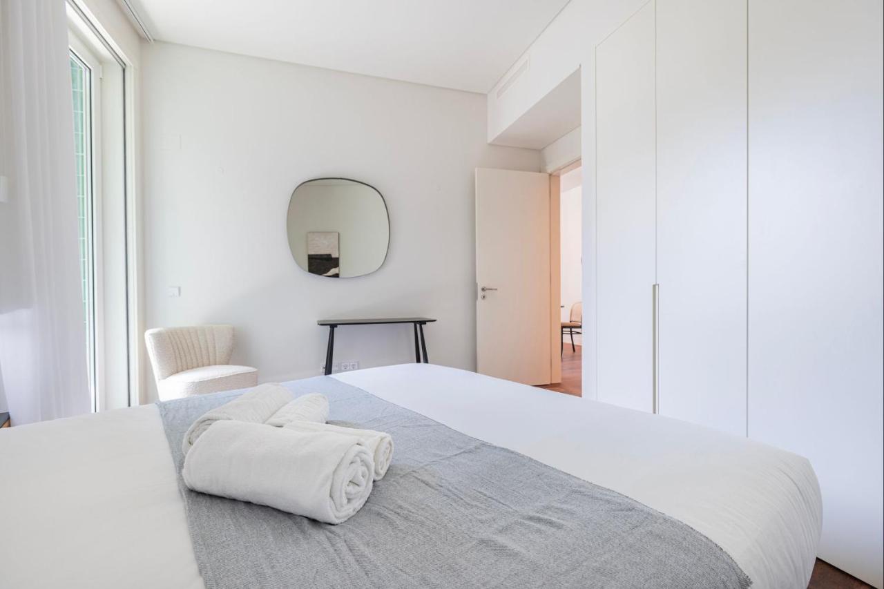 Apartment Deluxe In Center By Lovelystay