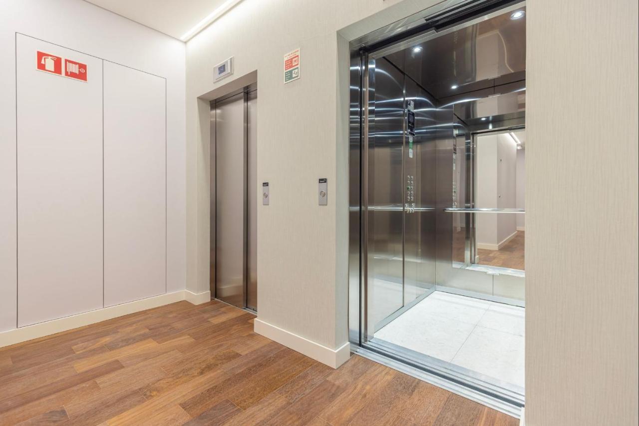 Apartment Deluxe In Center By Lovelystay *